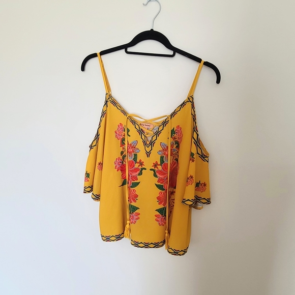 Flying Tomato | Cold Shoulder Floral Bell Sleeve - Picture 2 of 5